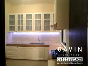 model-kitchen-set-klasik-duco-putih