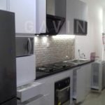 kitchen set hpl glossy putih