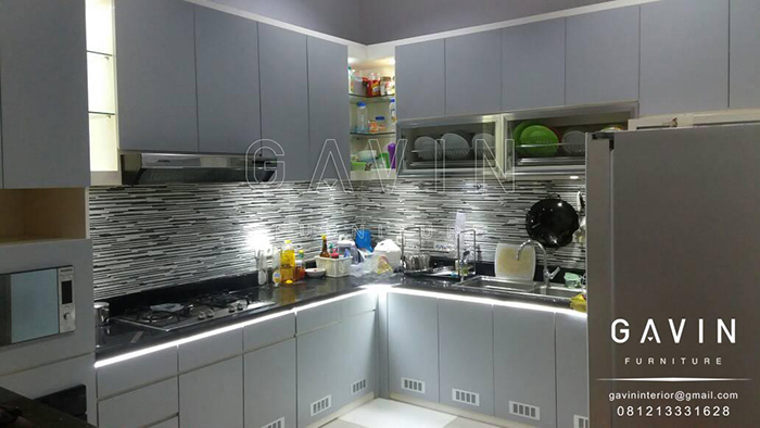 Q2531 kitchen set minimalis modern finishing hpl by gavin