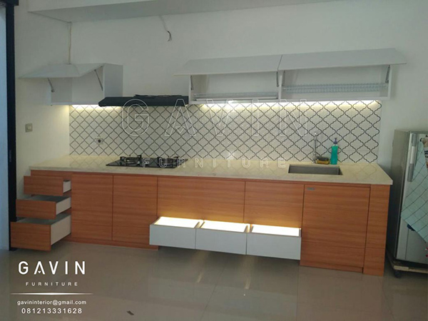 Q2639 pembuatan kitchen minimalis kombinasi finishing hpl