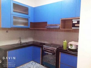 gambar kitchen set minimalis warna biru finishing HPL by Gavin Q2857